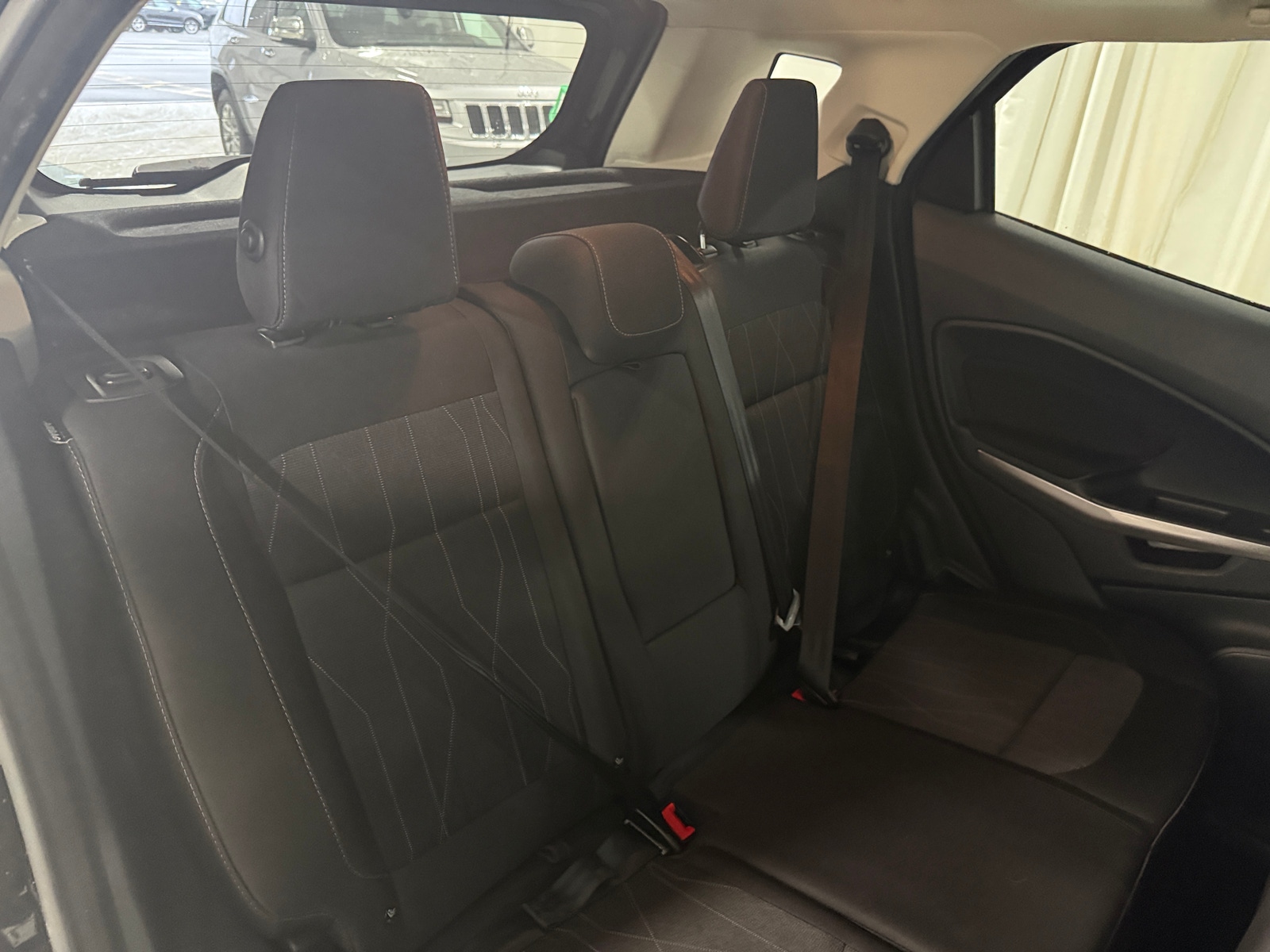 Thumbnail: 2021 Ford EcoSport - 6