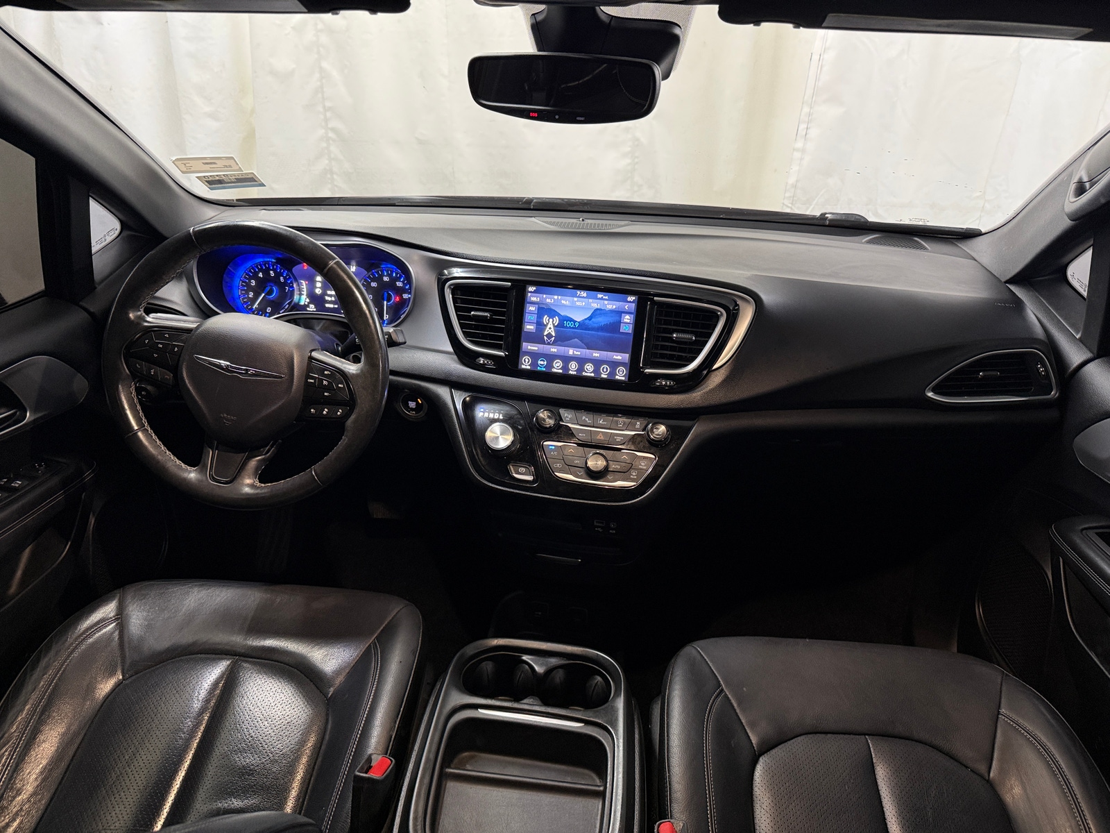 Thumbnail: 2019 Chrysler Pacifica - 2