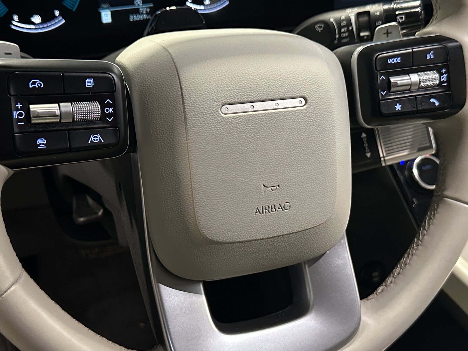 Thumbnail: 2025 Hyundai Santa Fe - 4