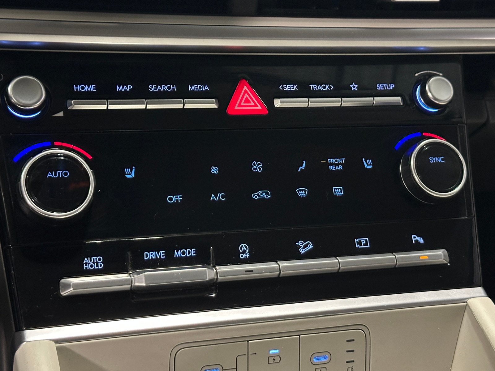 Thumbnail: 2025 Hyundai Santa Fe - 3