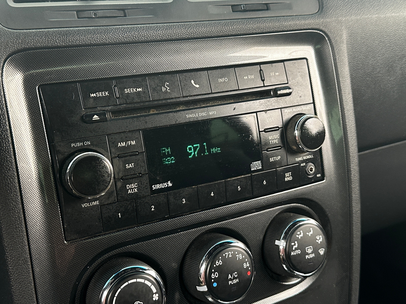 Thumbnail: 2014 Dodge Challenger - 3