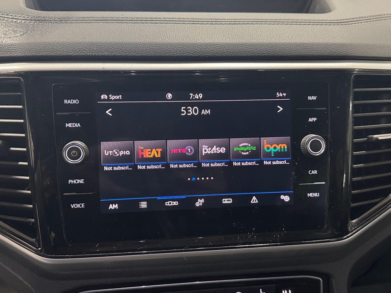 Thumbnail: 2021 Volkswagen Atlas - 3