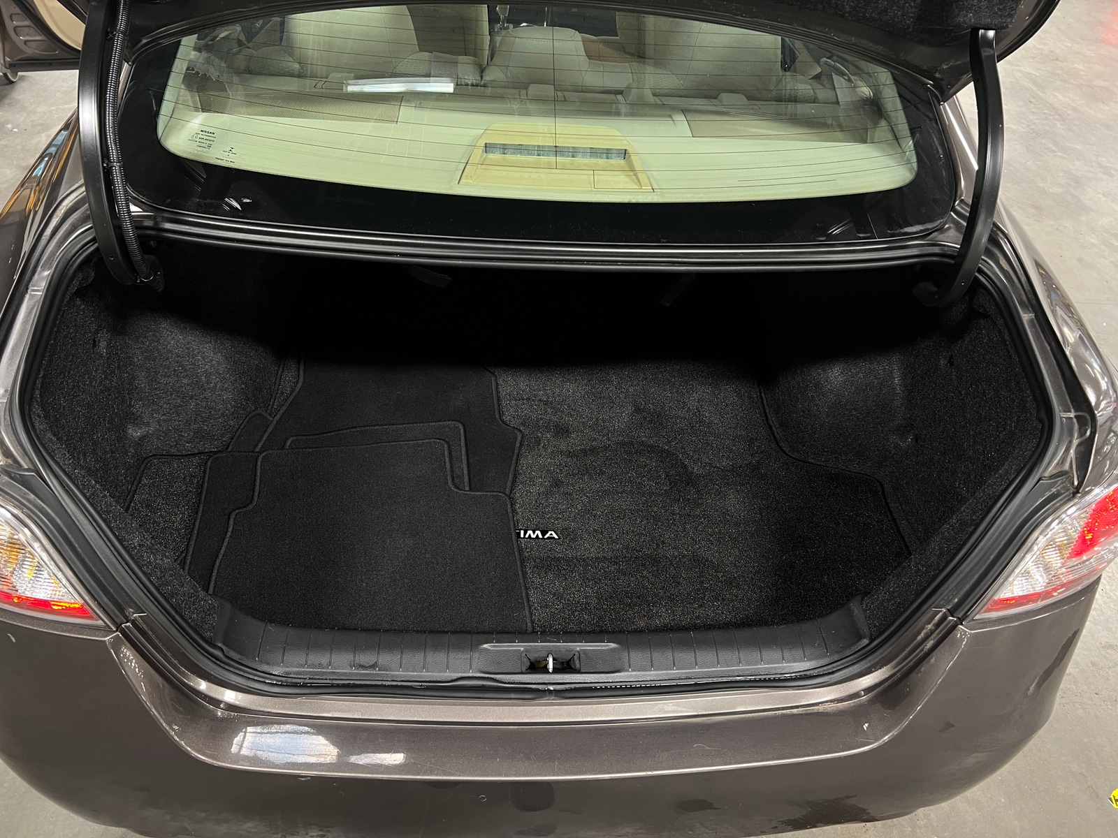 Thumbnail: 2015 Nissan Altima - 7