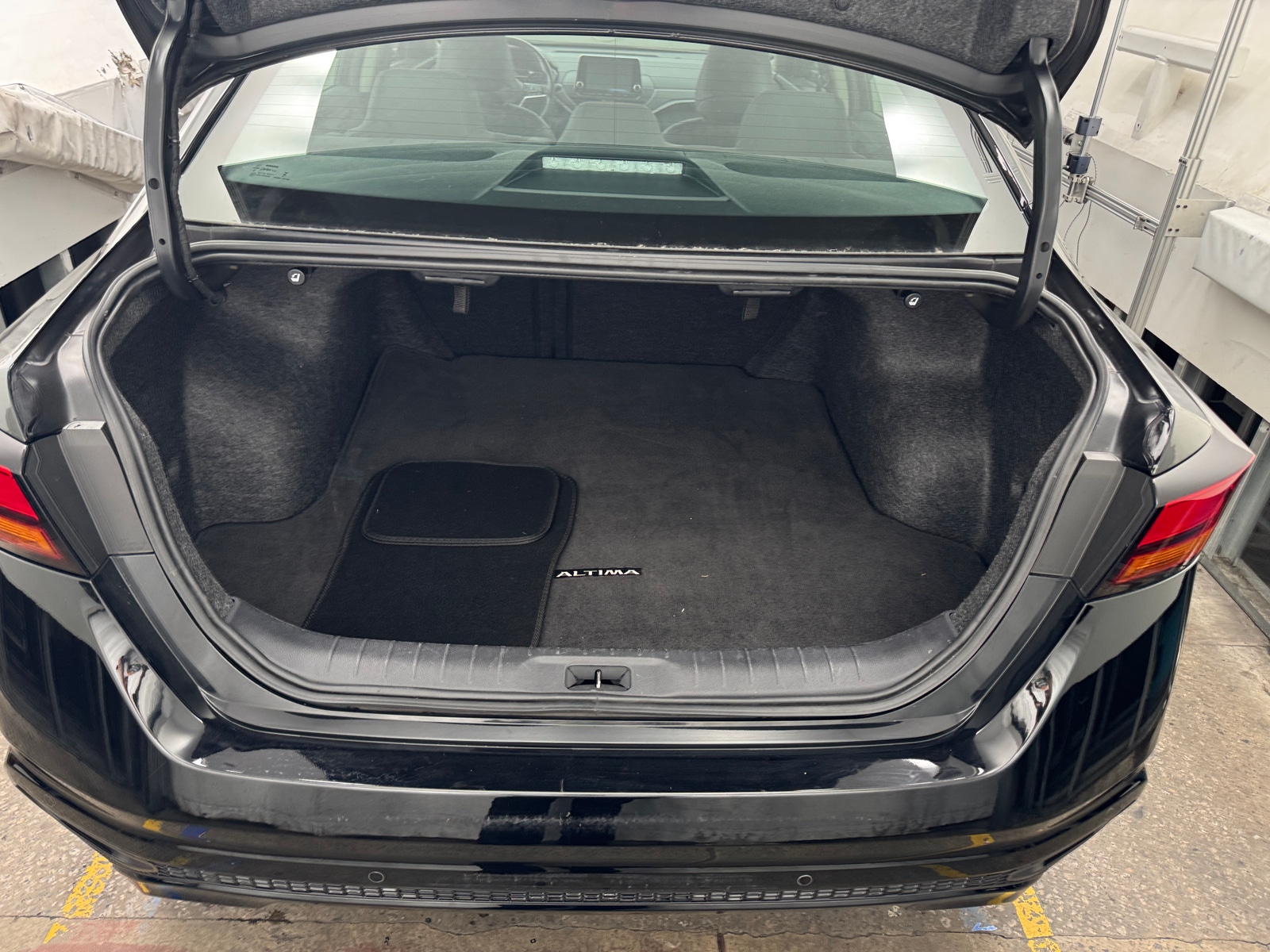 Thumbnail: 2025 Nissan Altima - 7