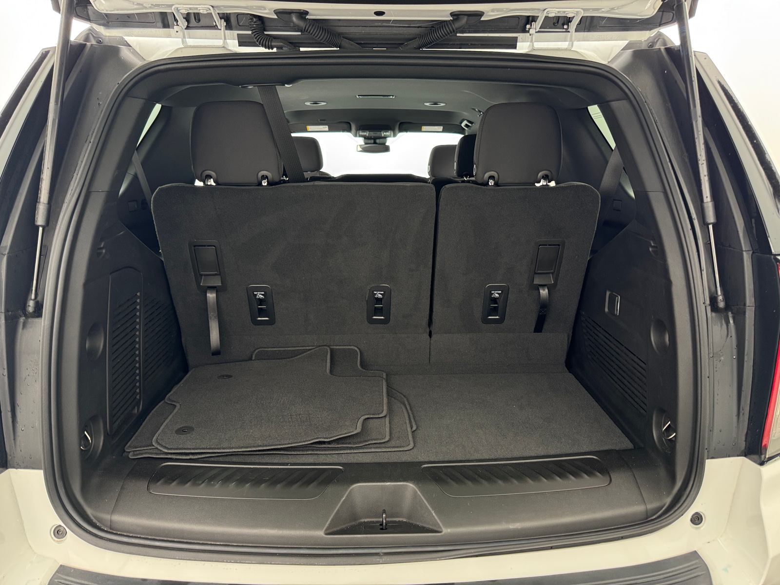 Thumbnail: 2023 Chevrolet Tahoe - 7