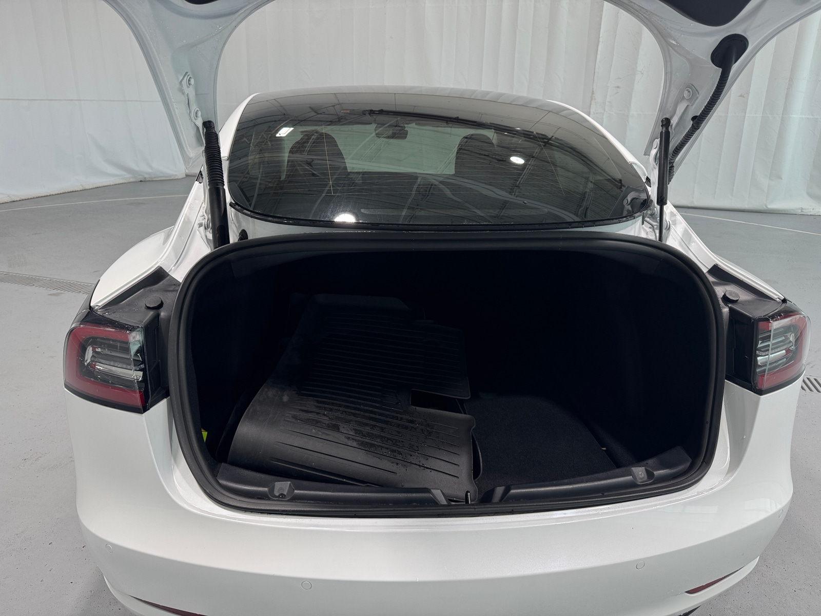 Thumbnail: 2021 Tesla Model 3 - 6