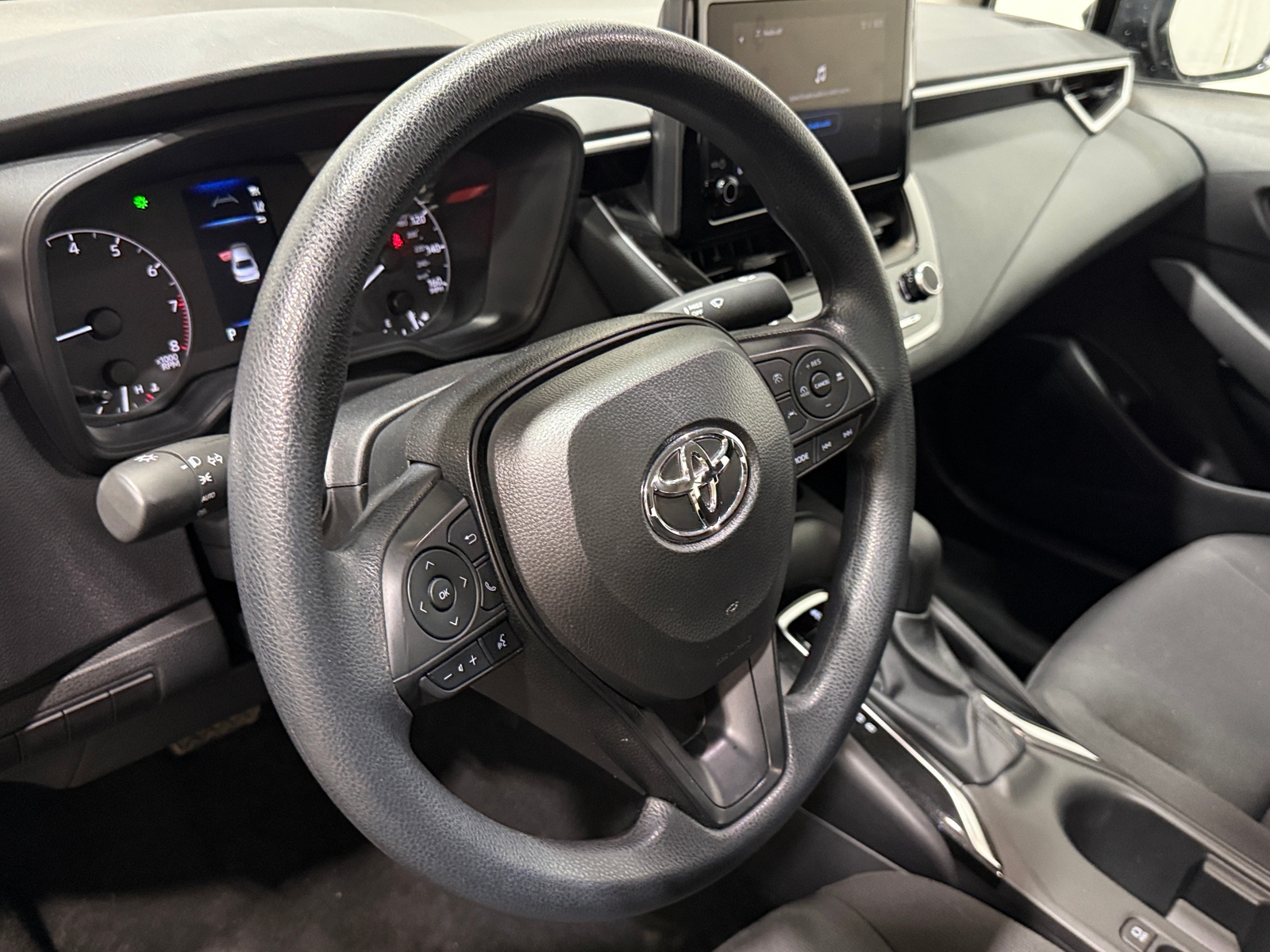 Thumbnail: 2025 Toyota Corolla - 5