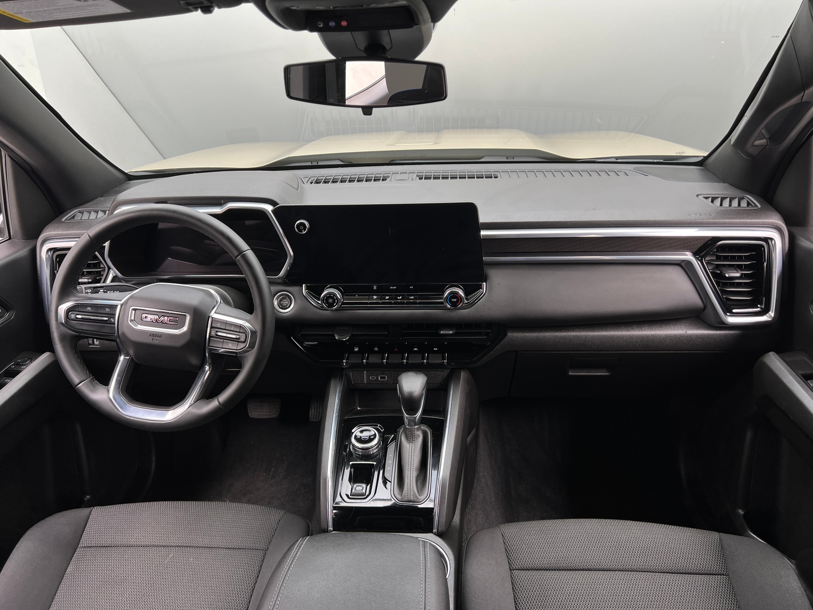 Thumbnail: 2023 GMC Canyon - 3