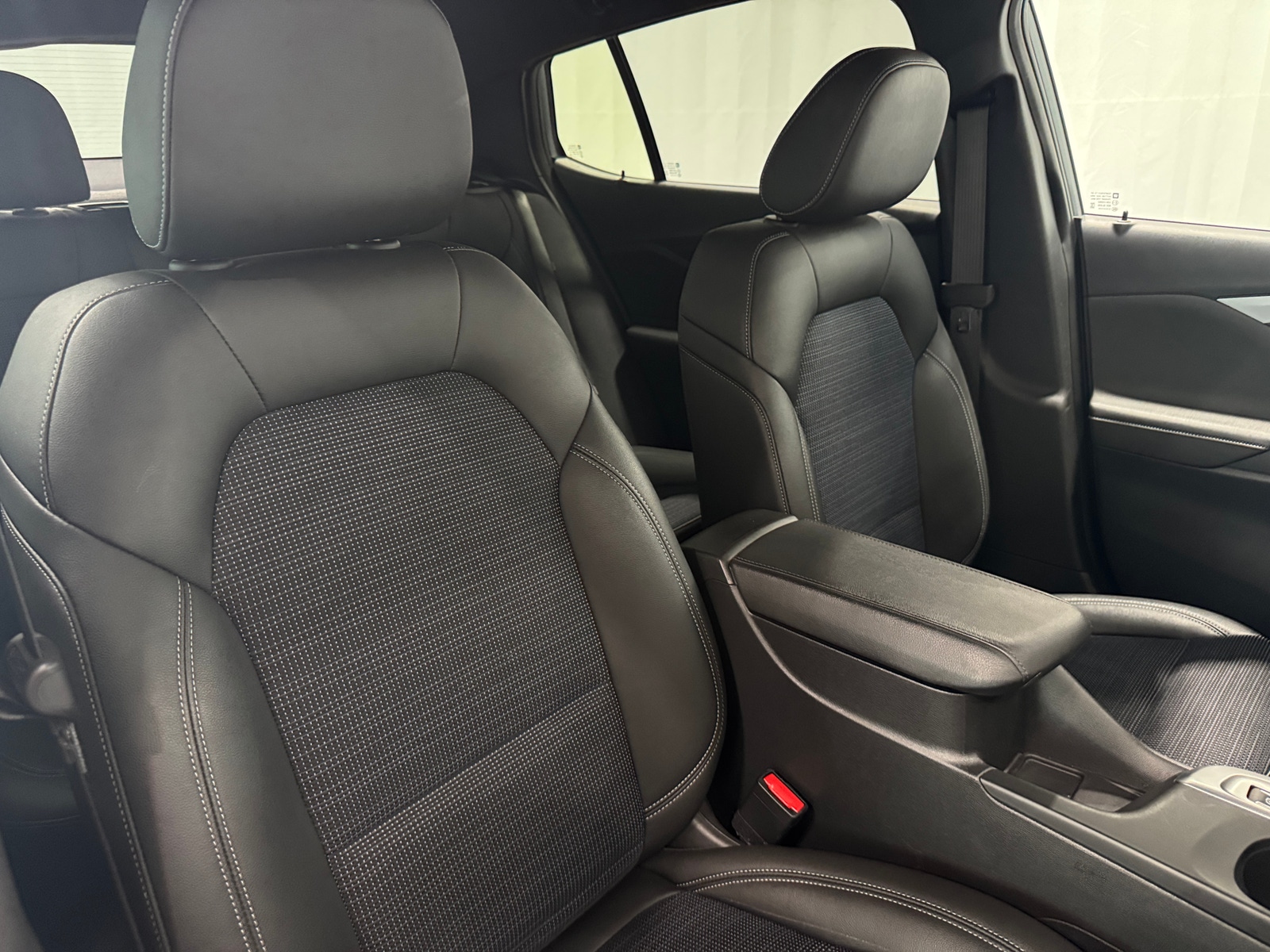 Thumbnail: 2025 Buick Envista - 2