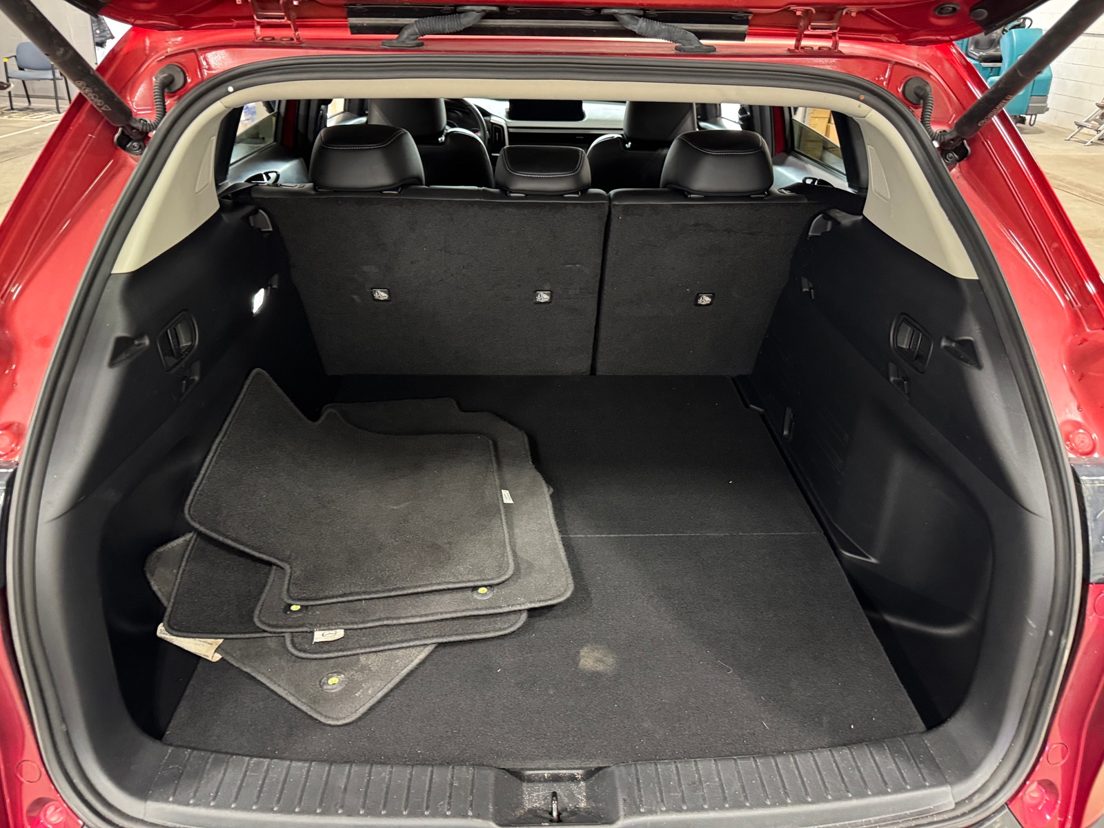 Thumbnail: 2024 Mazda CX-50 - 6