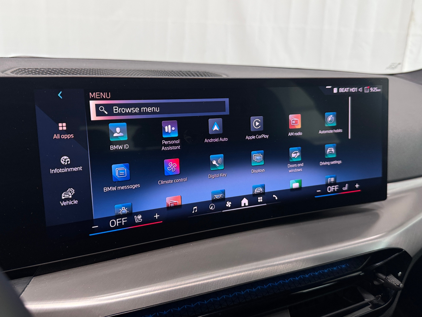 Thumbnail: 2025 BMW 4 Series - 3