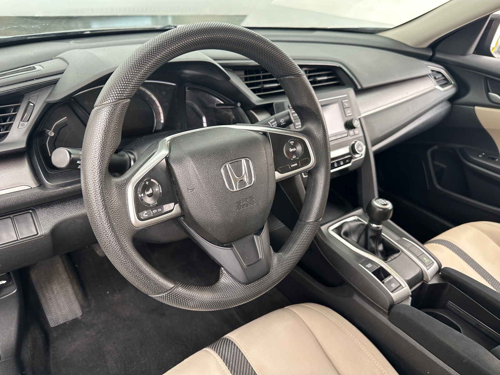 Thumbnail: 2017 Honda Civic - 5