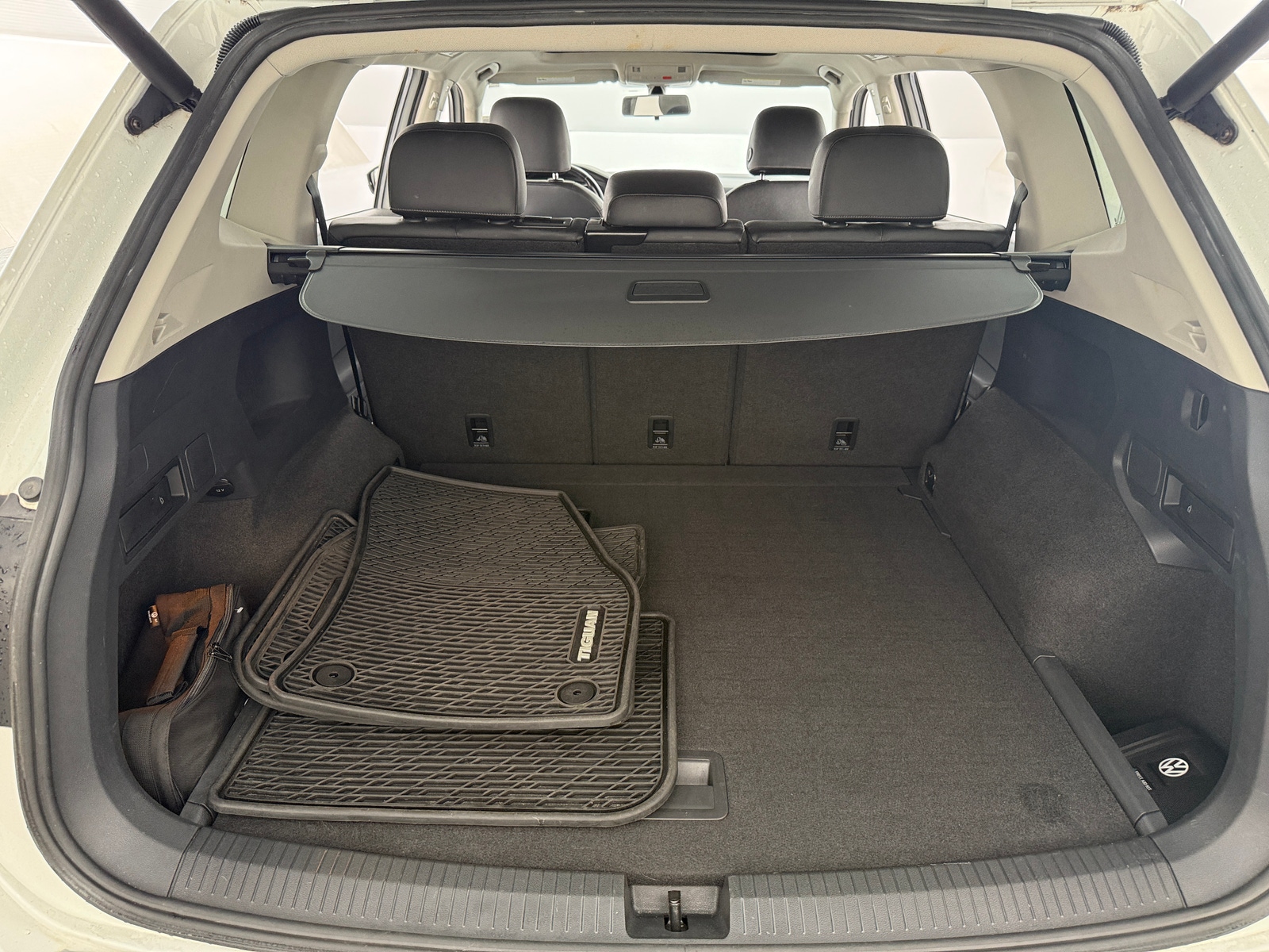 Thumbnail: 2018 Volkswagen Tiguan - 6