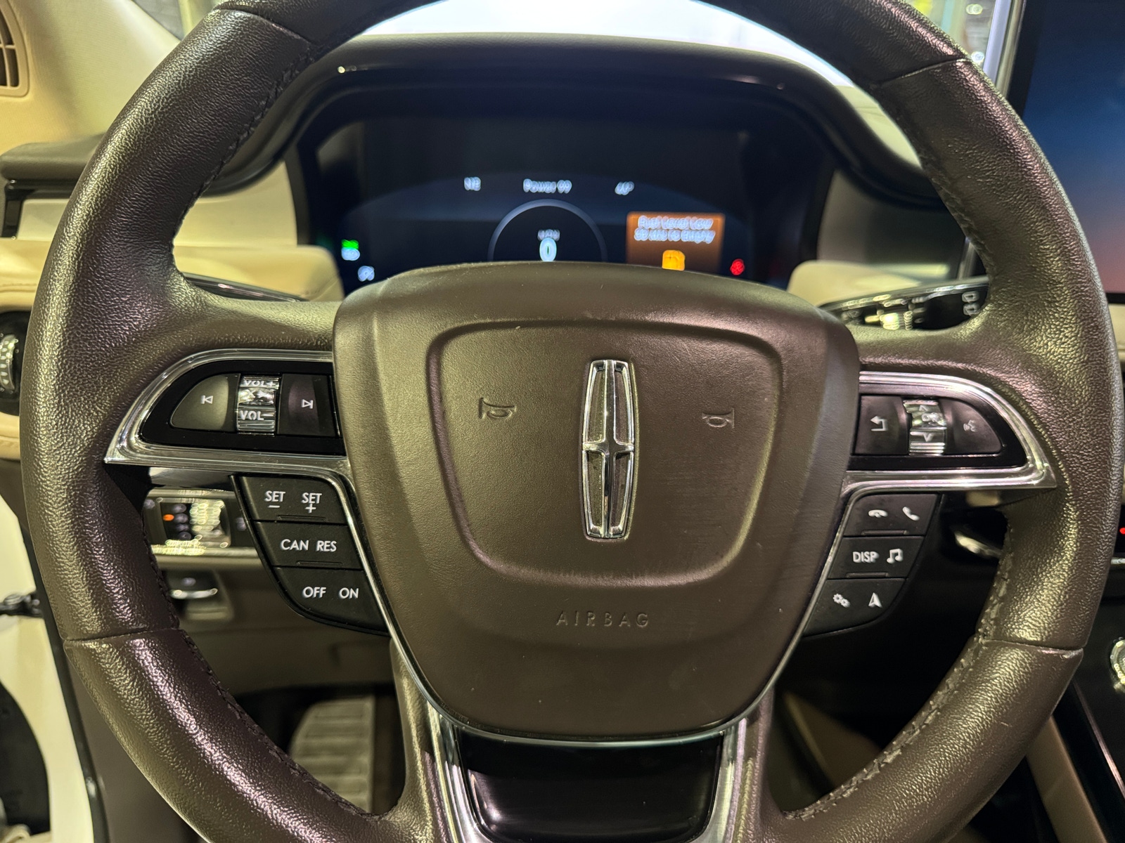 Thumbnail: 2022 Lincoln Nautilus - 4