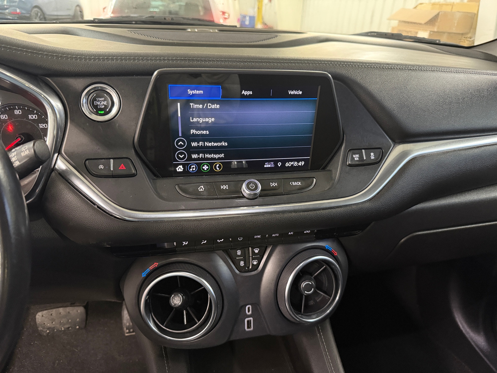 Thumbnail: 2020 Chevrolet Blazer - 4