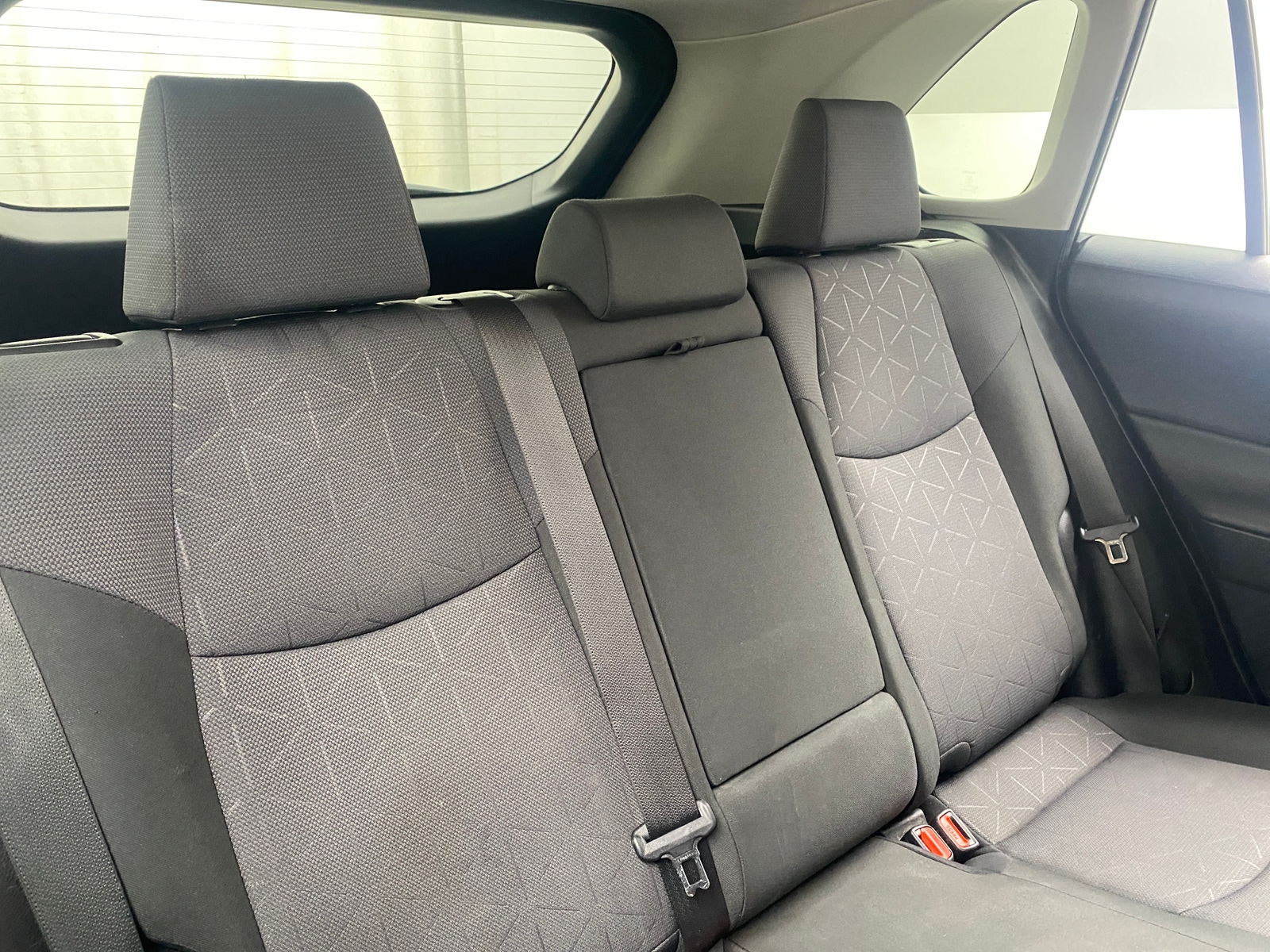 Thumbnail: 2019 Toyota RAV4 - 6