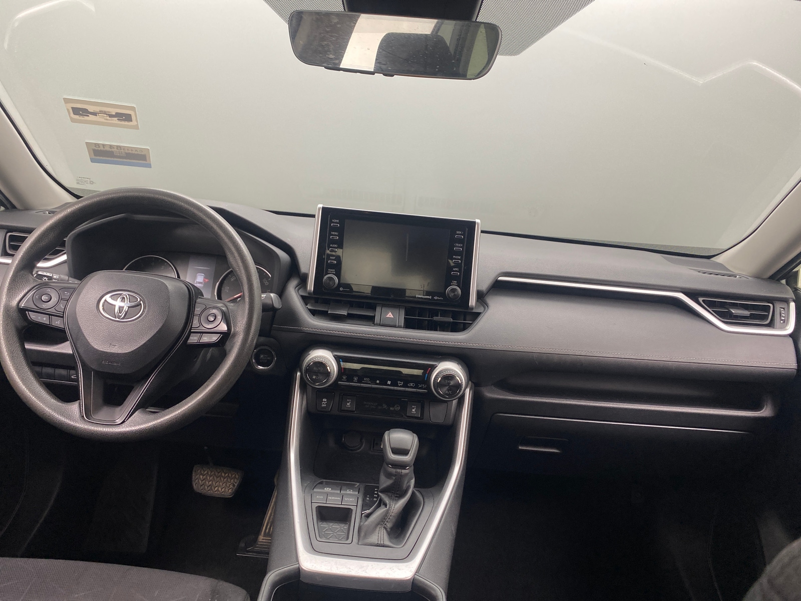 Thumbnail: 2019 Toyota RAV4 - 3