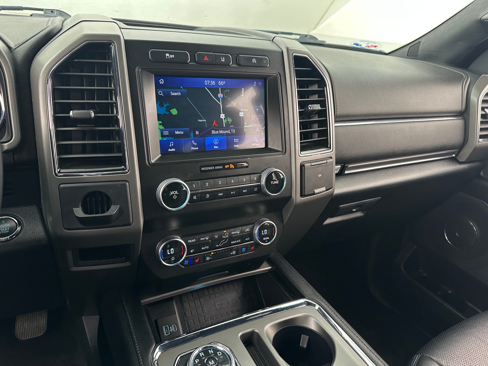 Thumbnail: 2020 Ford Expedition - 4