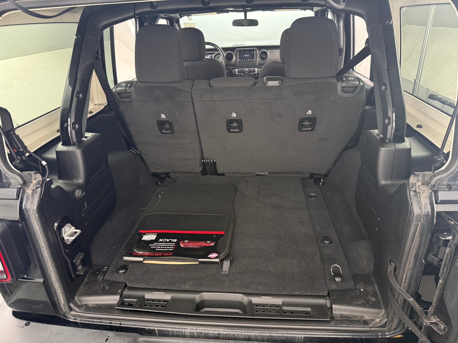 Thumbnail: 2023 Jeep Wrangler - 7