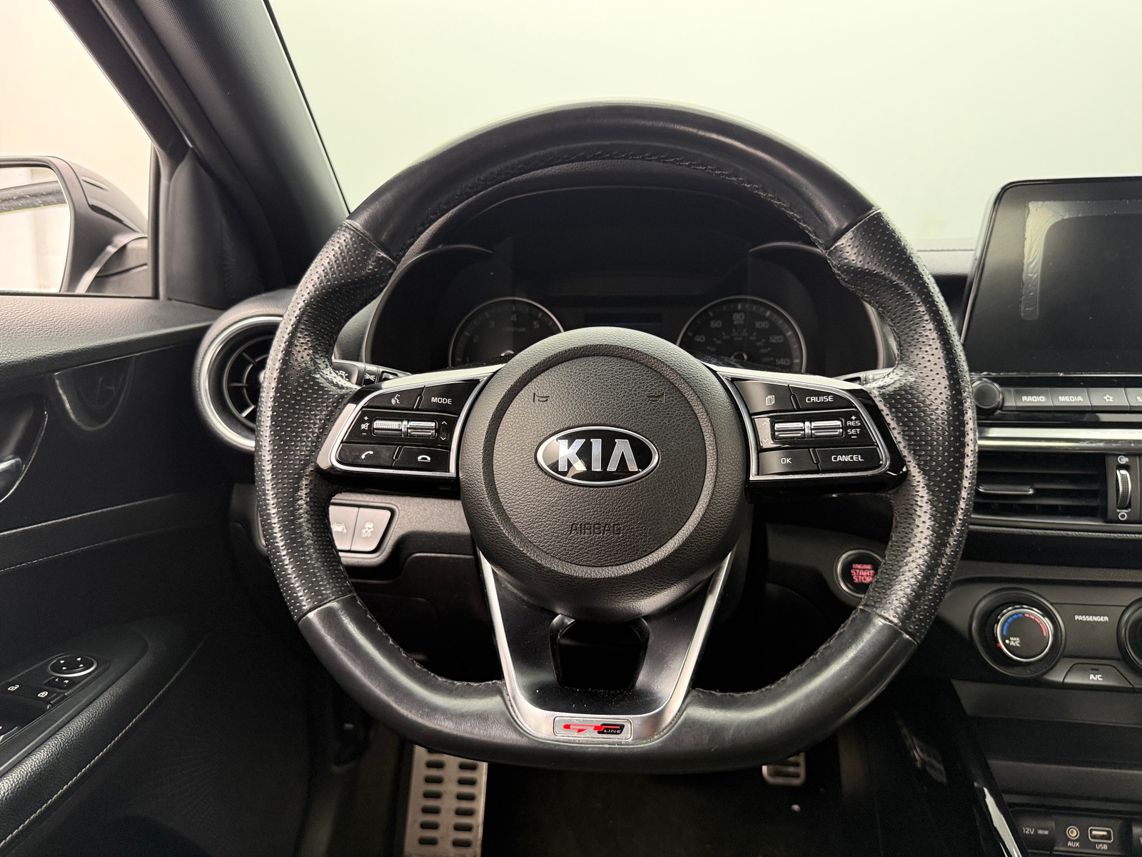 Thumbnail: 2021 Kia Forte - 4