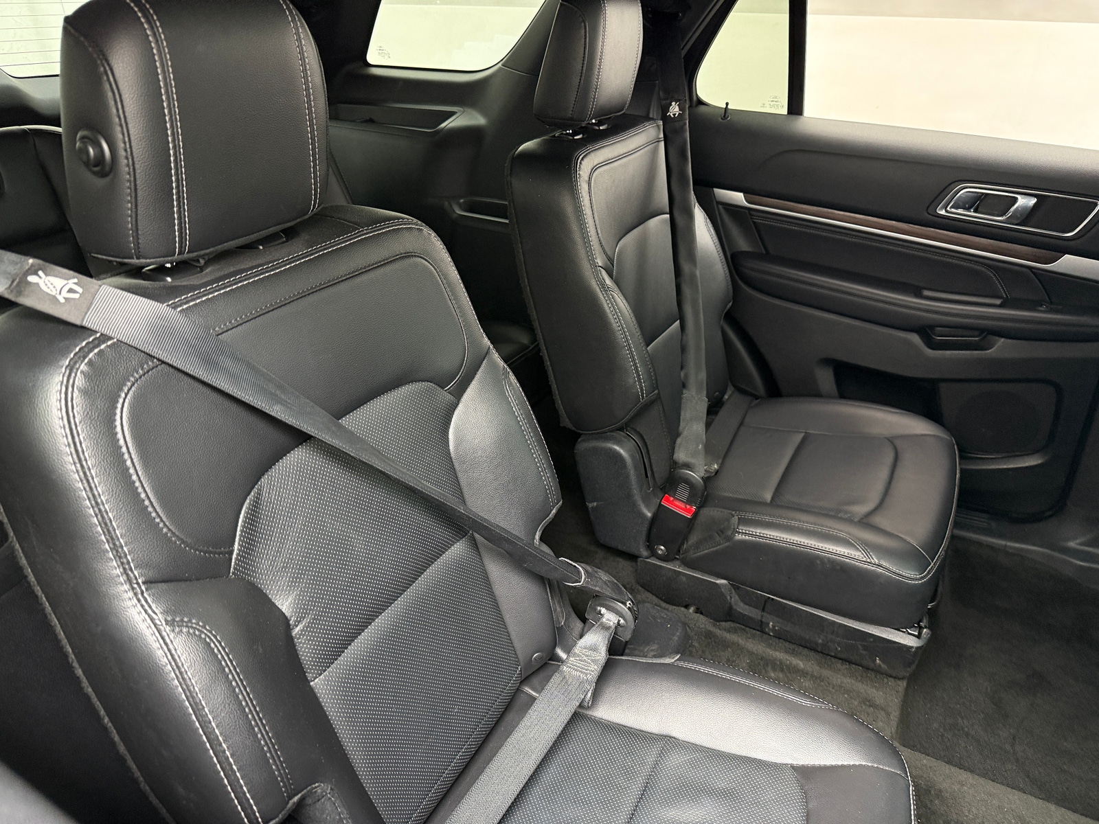 Thumbnail: 2017 Ford Explorer - 5