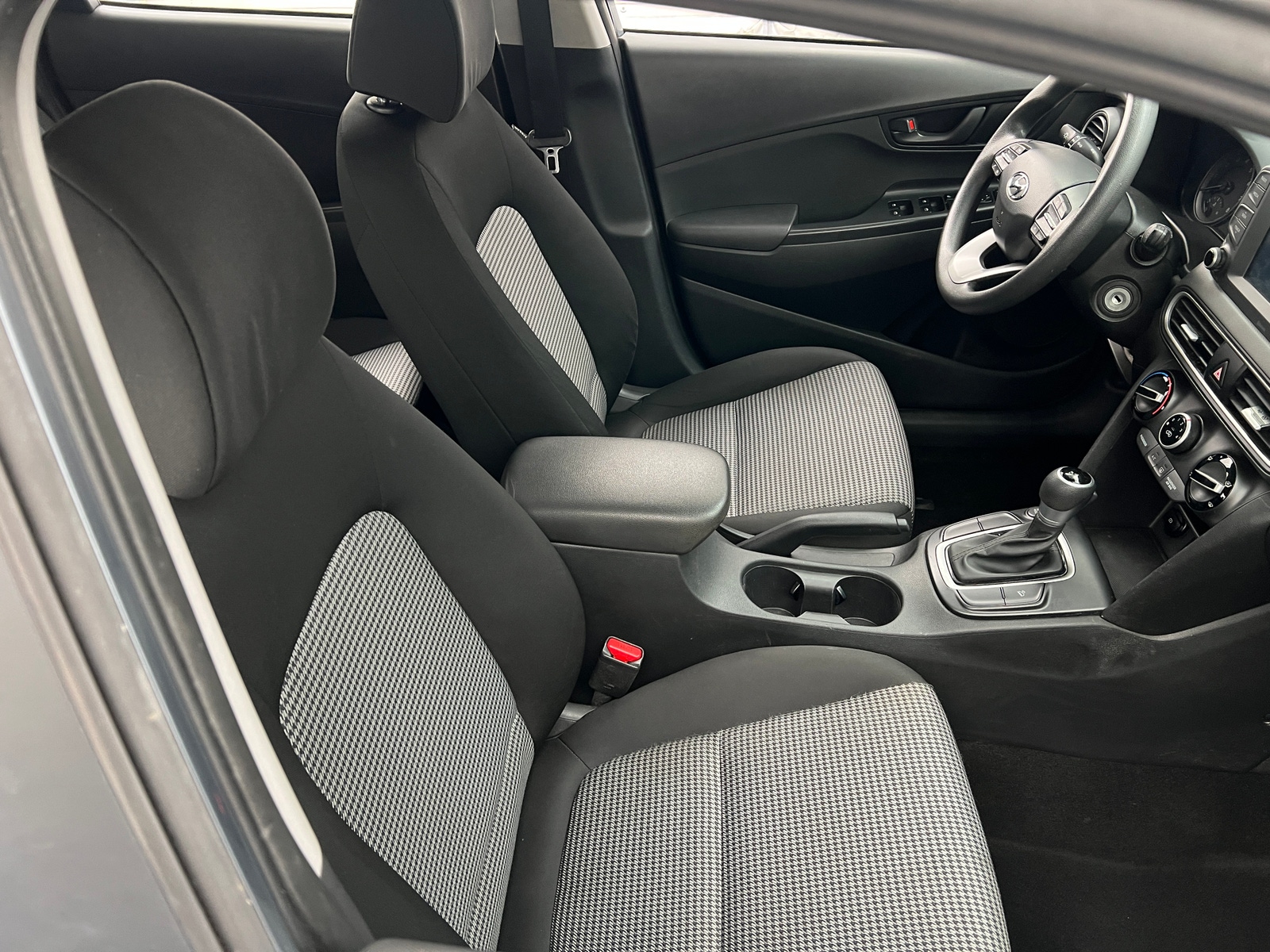 Thumbnail: 2020 Hyundai Kona - 2