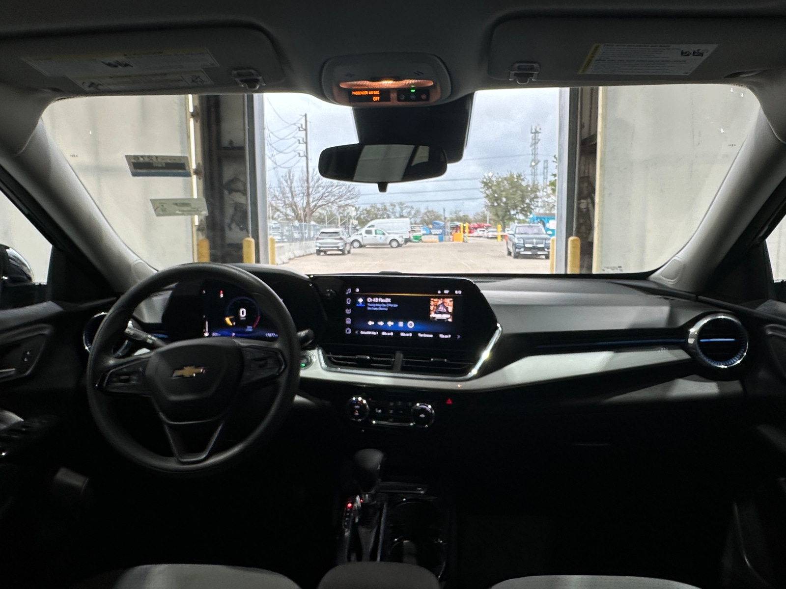 Thumbnail: 2025 Chevrolet Trax - 3