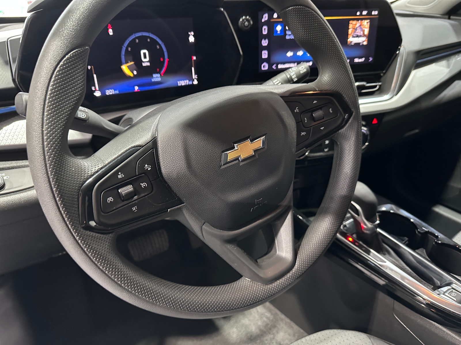 Thumbnail: 2025 Chevrolet Trax - 5