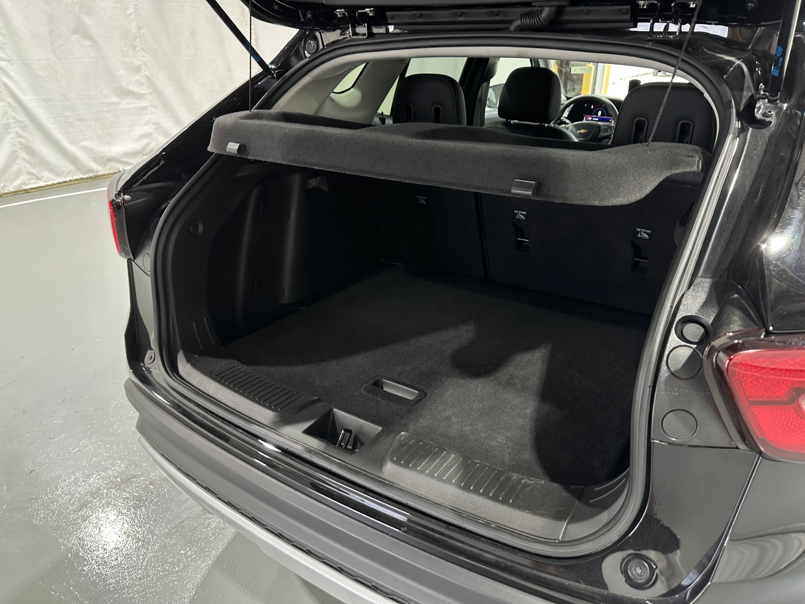 Thumbnail: 2025 Chevrolet Trax - 7