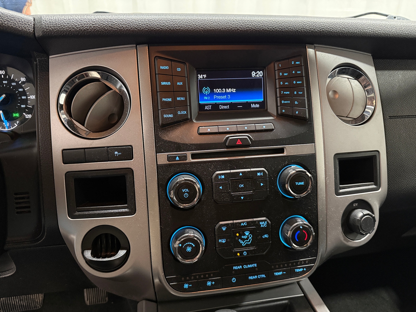 Thumbnail: 2017 Ford Expedition - 4