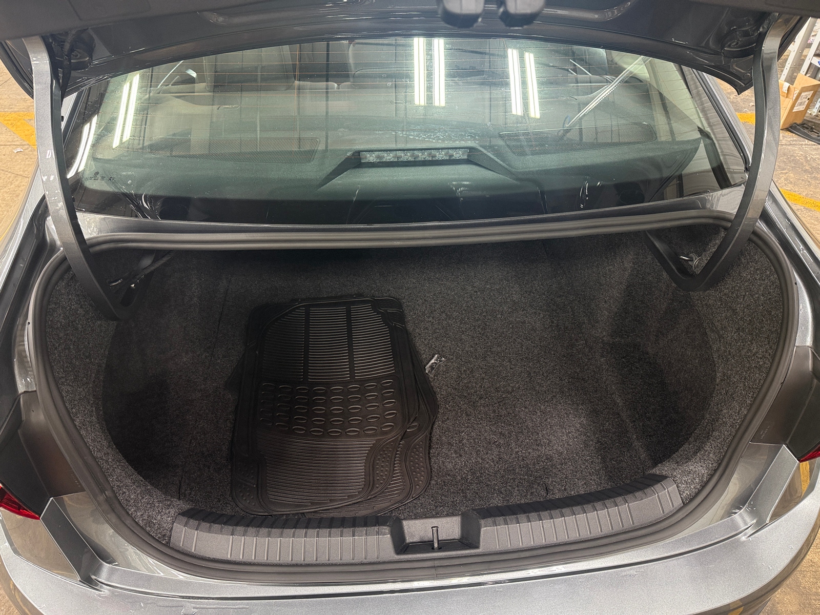 Thumbnail: 2025 Volkswagen Jetta - 6