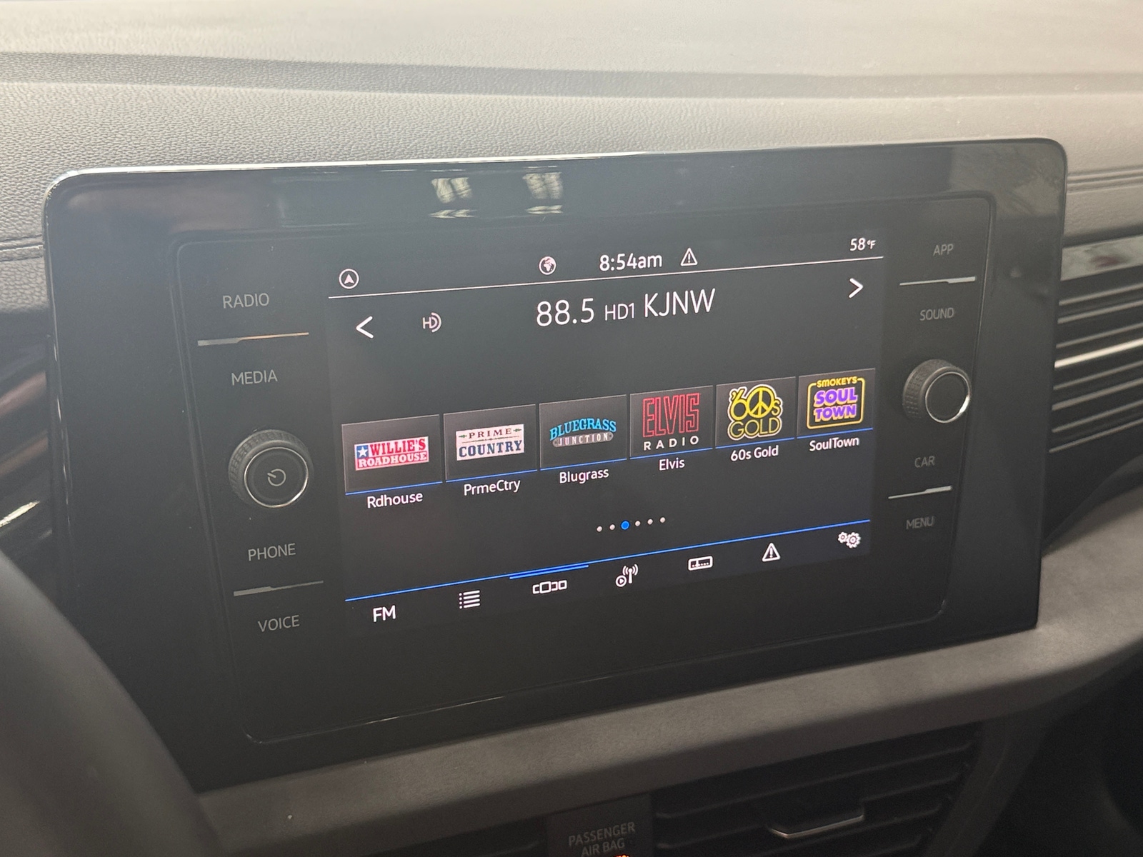 Thumbnail: 2025 Volkswagen Jetta - 3