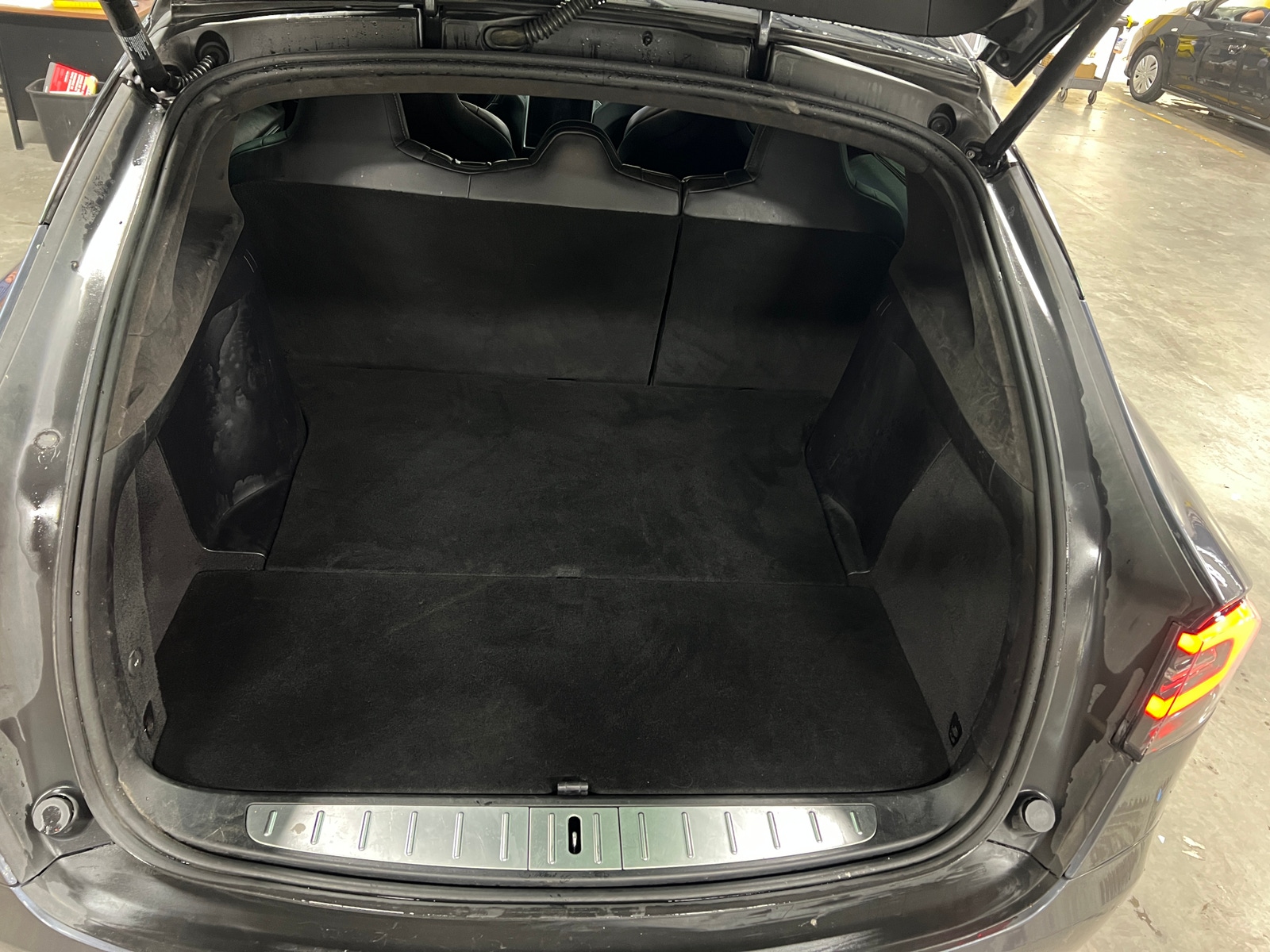 Thumbnail: 2018 Tesla Model X - 6