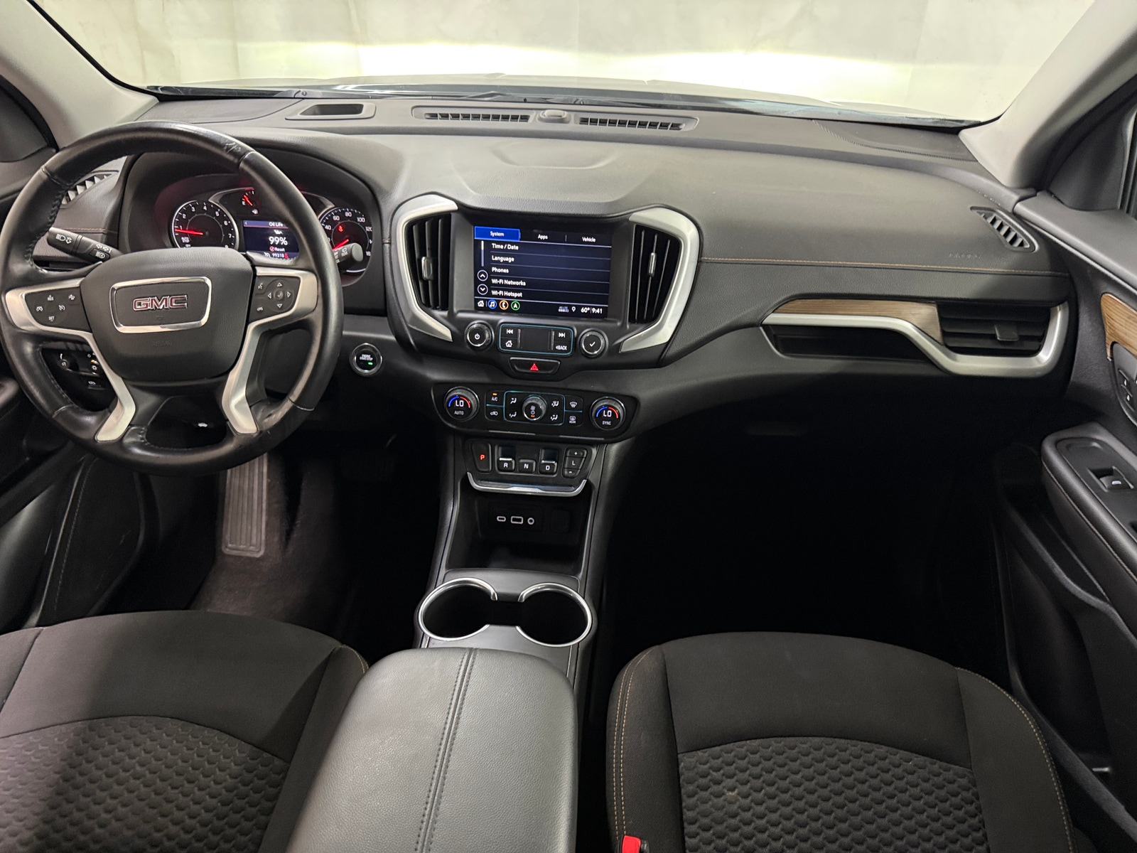 Thumbnail: 2020 GMC Terrain - 3