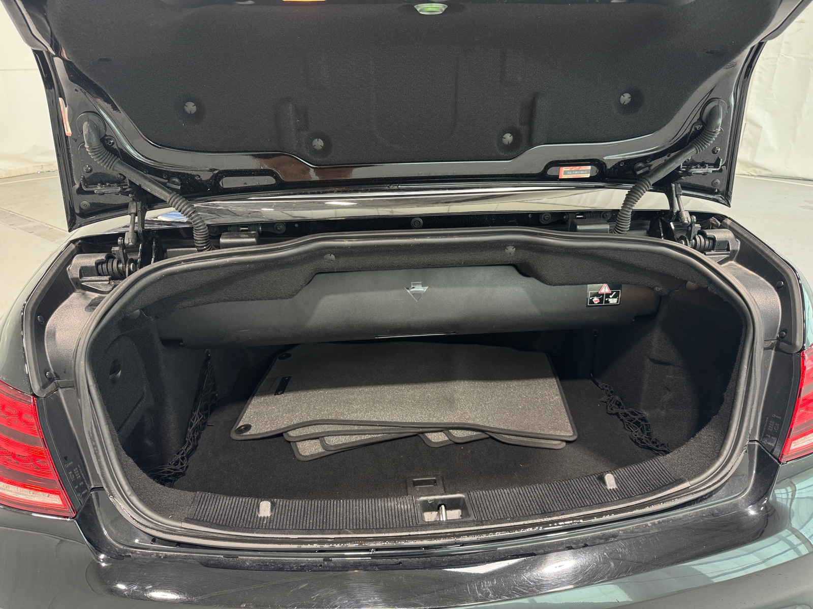 Thumbnail: 2015 Mercedes-Benz E-Class - 6