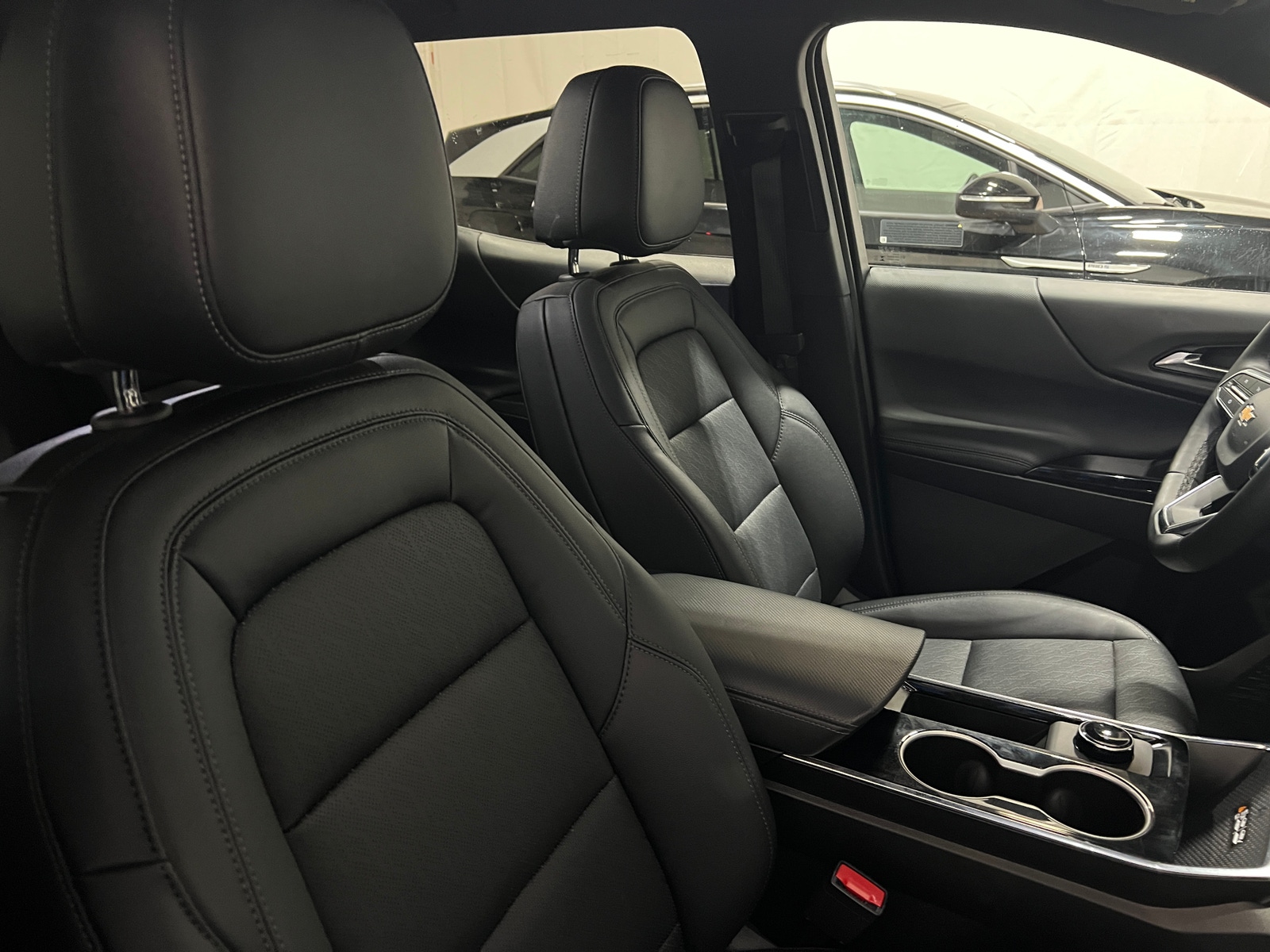 Thumbnail: 2026 Chevrolet Equinox - 2