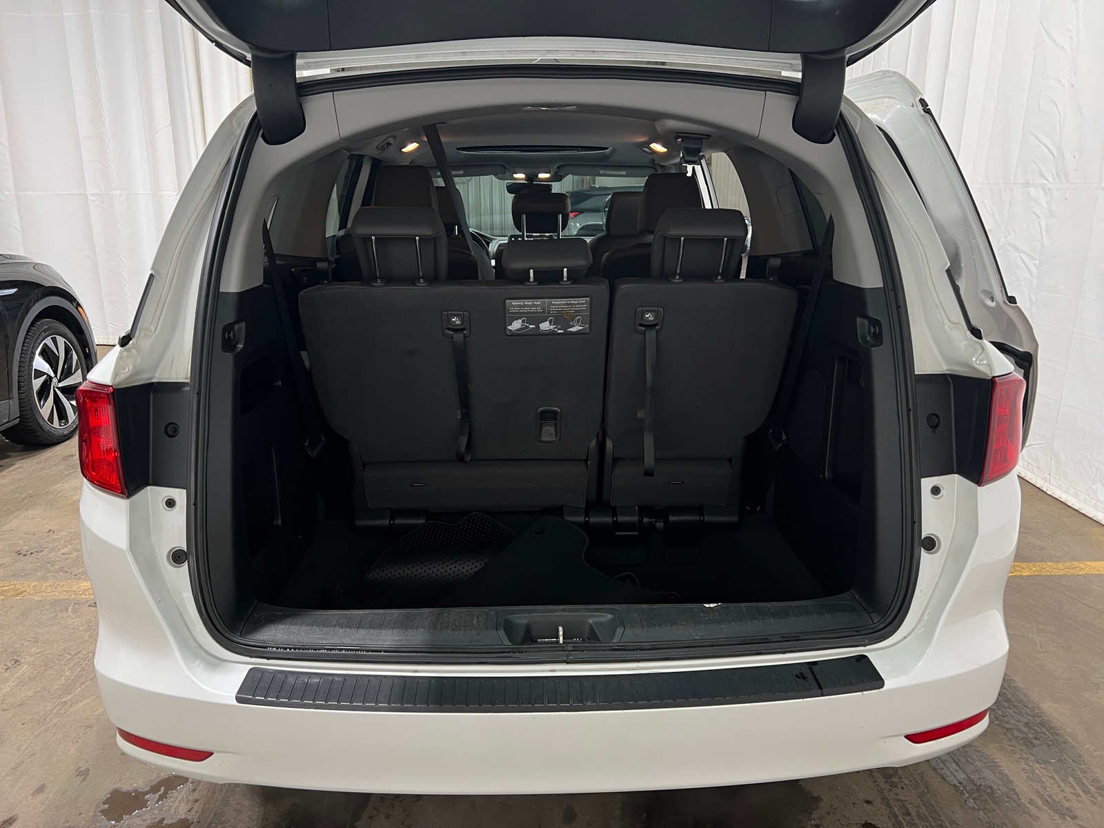 Thumbnail: 2020 Honda Odyssey - 6