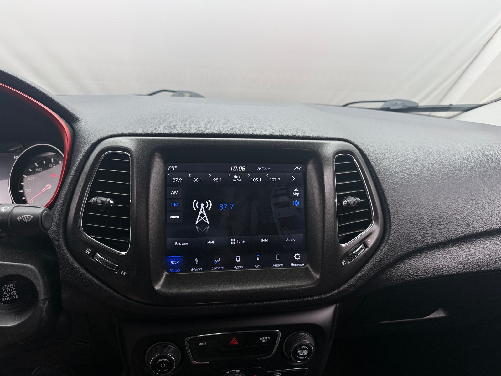 Thumbnail: 2018 Jeep Compass - 4