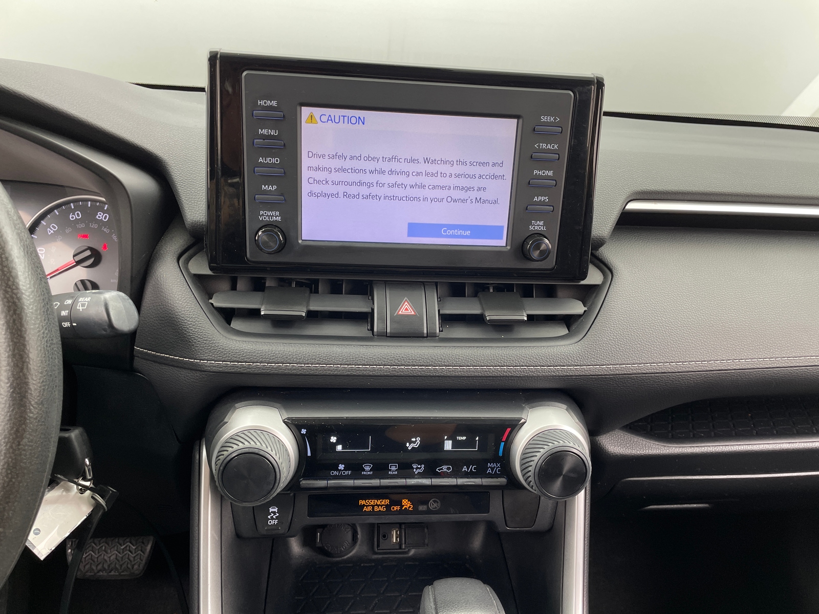 Thumbnail: 2019 Toyota RAV4 - 4