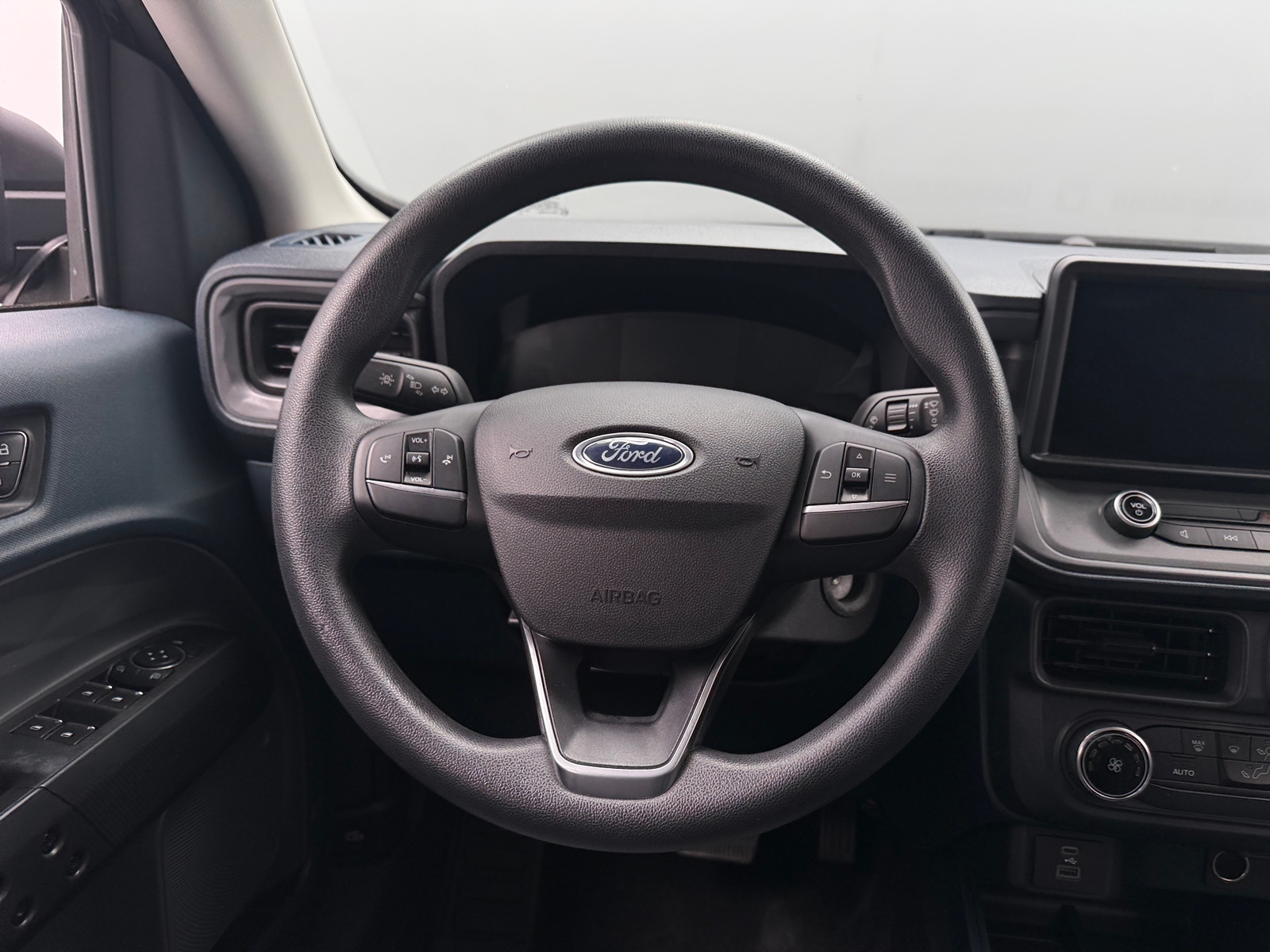 Thumbnail: 2022 Ford Maverick - 5