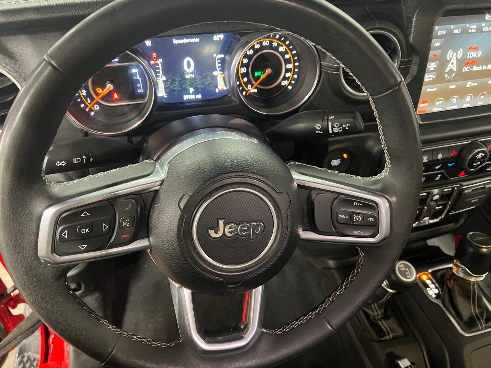 Thumbnail: 2023 Jeep Gladiator - 4