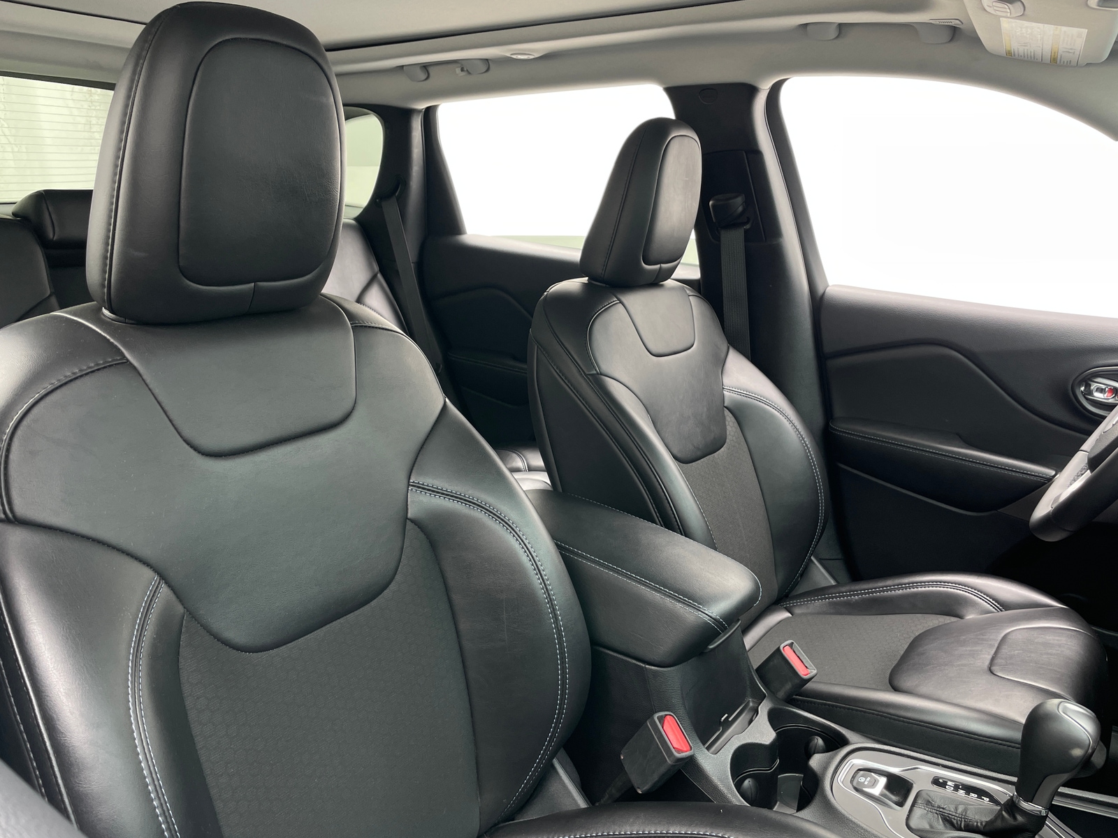 Thumbnail: 2019 Jeep Cherokee - 2