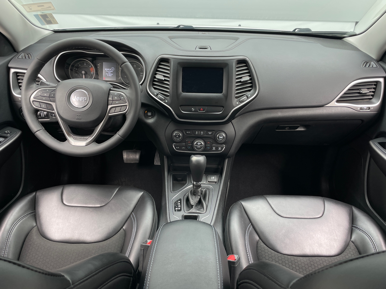 Thumbnail: 2019 Jeep Cherokee - 3