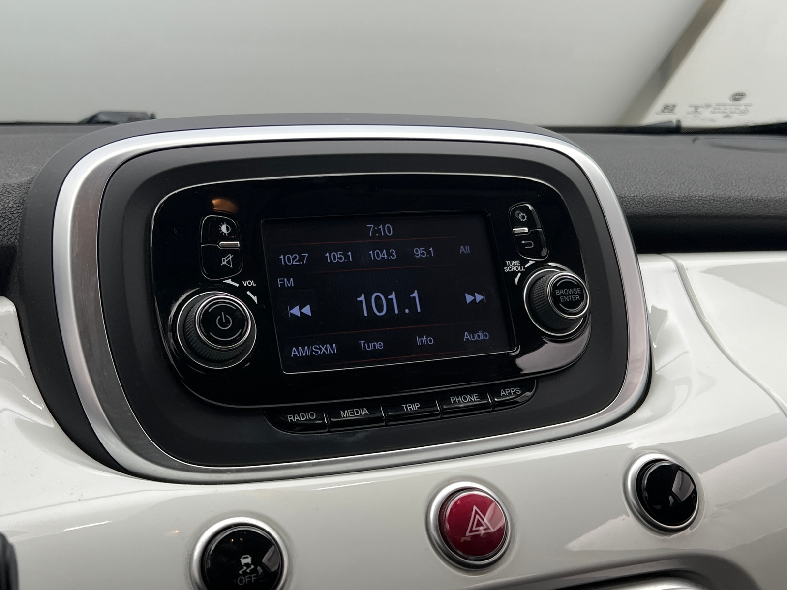 Thumbnail: 2016 Fiat 500X - 4