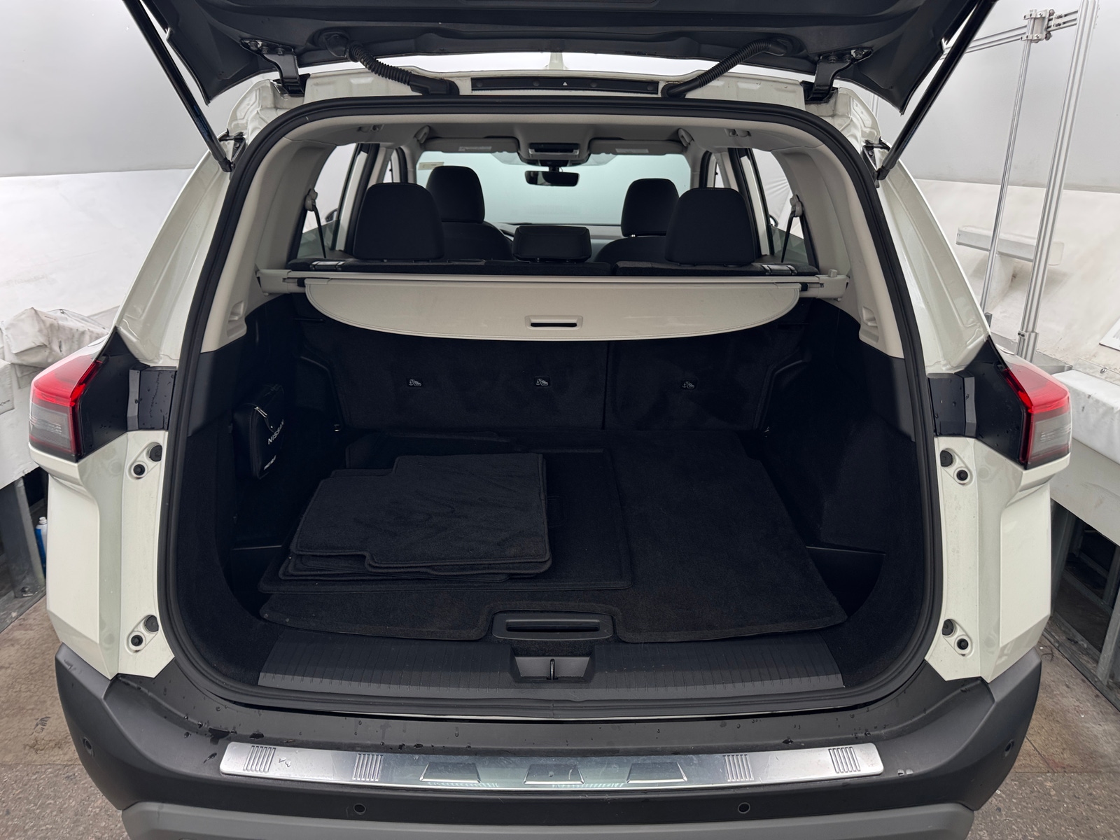 Thumbnail: 2023 Nissan Rogue - 7