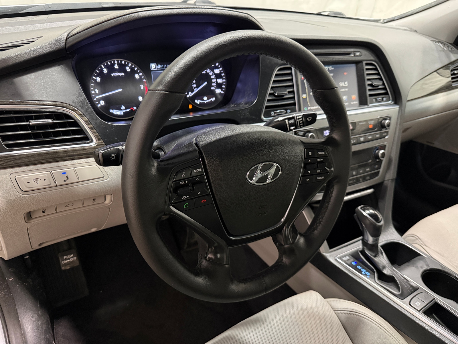 Thumbnail: 2016 Hyundai Sonata - 4