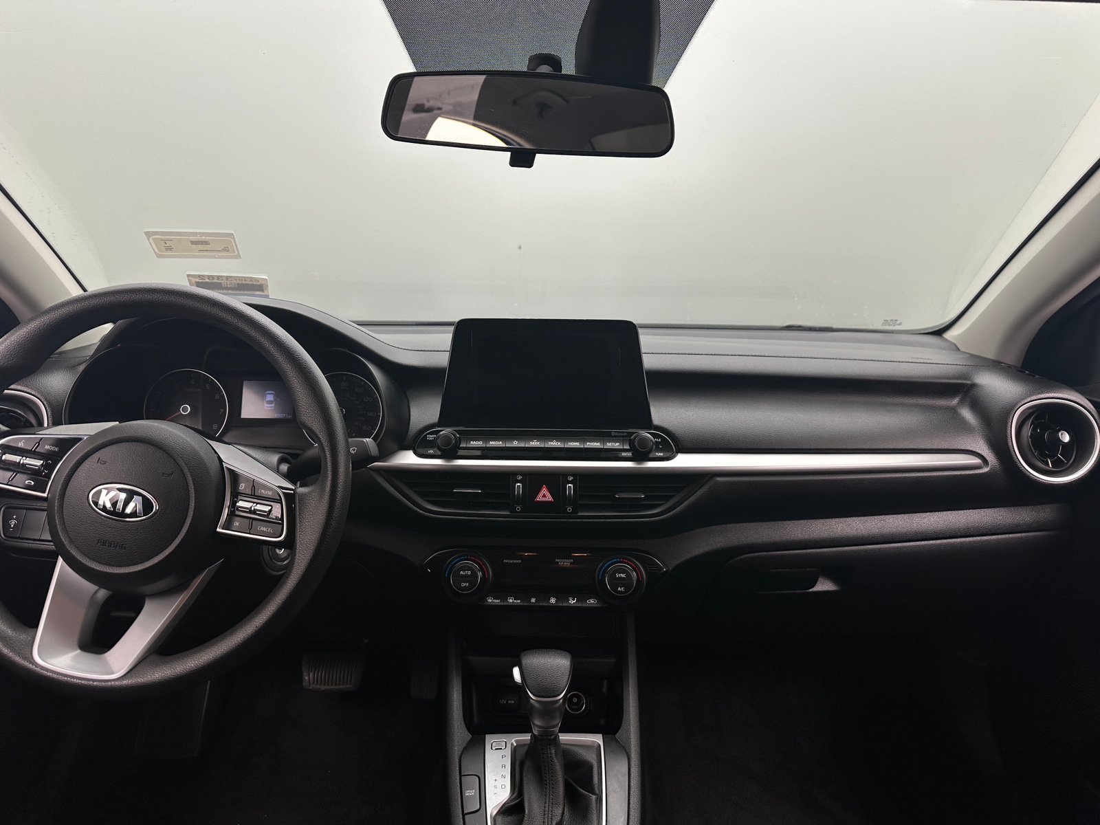 Thumbnail: 2019 Kia Forte - 3