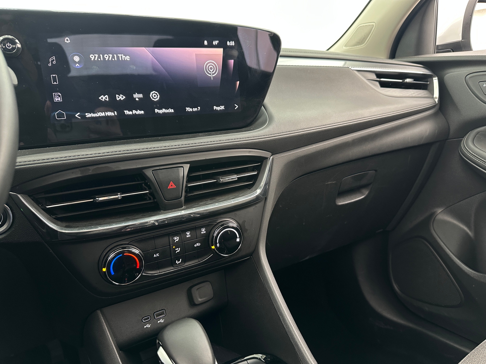 Thumbnail: 2025 Buick Encore GX - 4