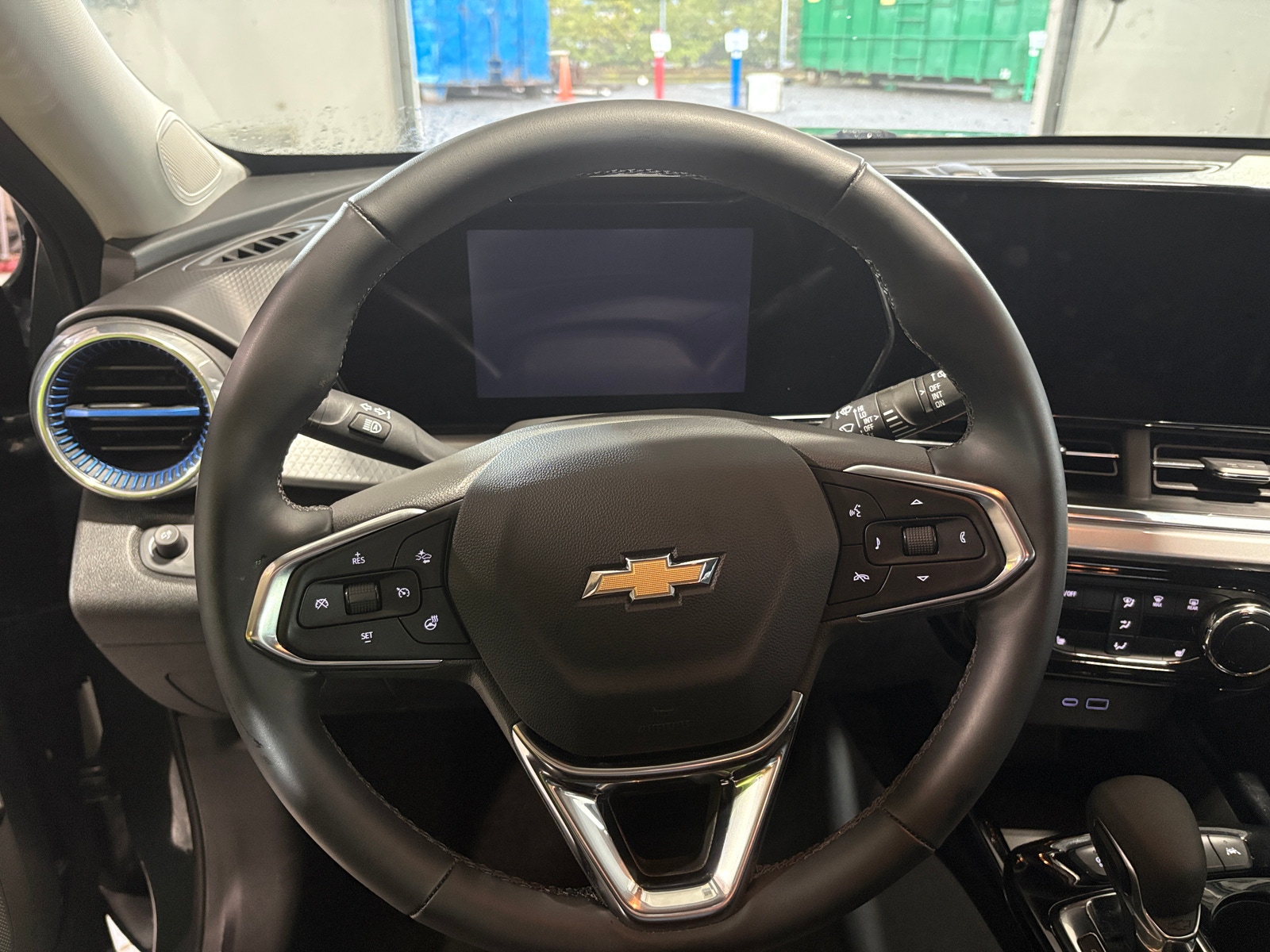 Thumbnail: 2025 Chevrolet Trax - 5