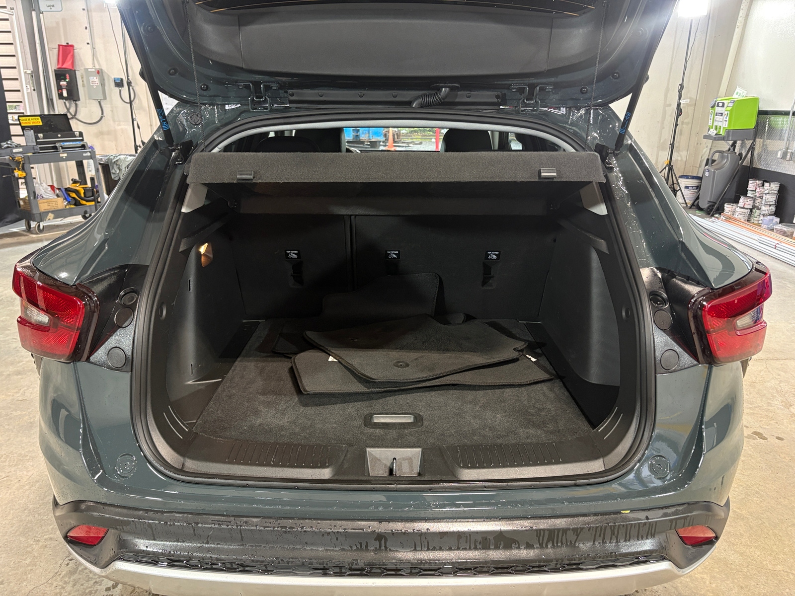 Thumbnail: 2025 Chevrolet Trax - 7